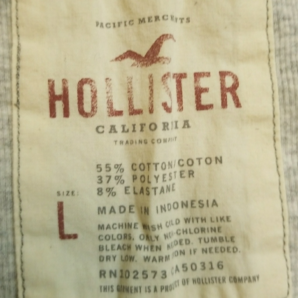 Hollister sleeveless shirt